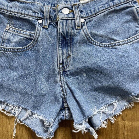 Women‎ levis L2 shorts size 3 medium blue - Picture 2 of 9
